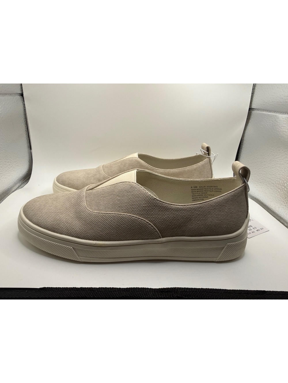 Kensie Salia Size Women’s 6.5 Slip On Shoe in Beige